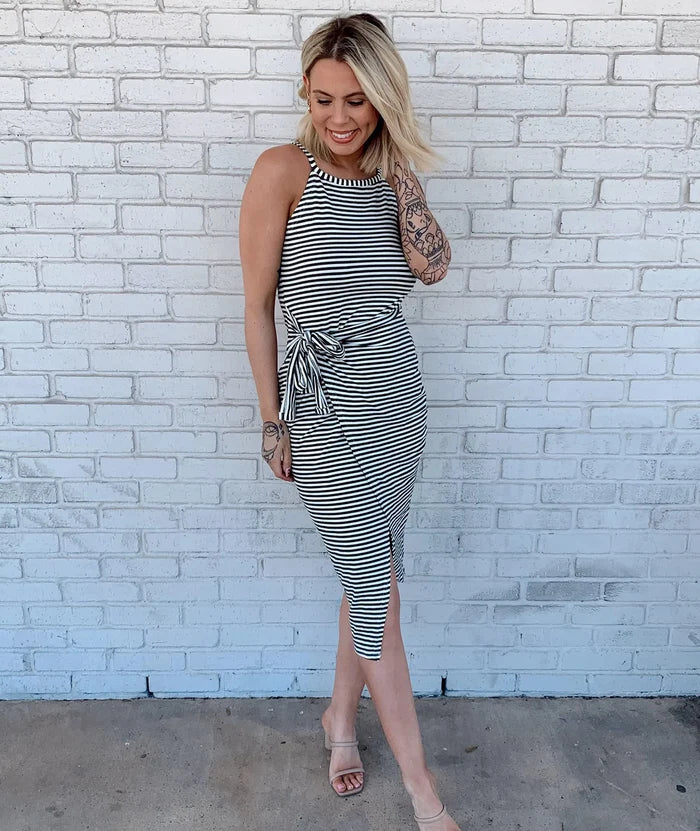 Casual Sleeveless Midi Dresses